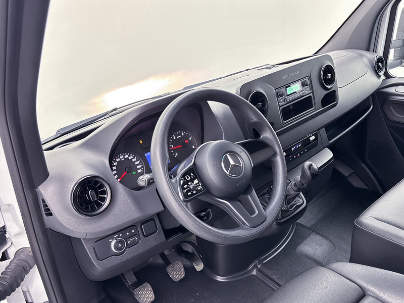 Mercedes-Benz Sprinter 316 2.2 CDI Bakwagen Meubelbak met Laadklep Cruise Control - Fourgon grand volume: photos 4 Mercedes-Benz Sprinter 316 2.2 CDI Bakwagen Meubelbak met Laadklep Cruise Control - Fourgon grand volume: photos 4