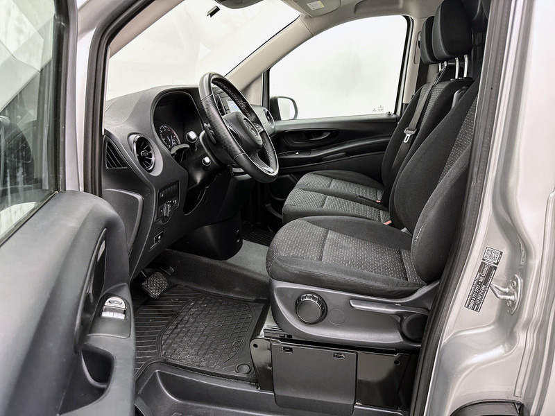 Fourgonnette Mercedes-Benz Vito 114 CDI Lang Automaat Navigatie Trekhaak Sidebars Stoelverwarming Cruise control: photos 17 Fourgonnette Mercedes-Benz Vito 114 CDI Lang Automaat Navigatie Trekhaak Sidebars Stoelverwarming Cruise control: photos 17