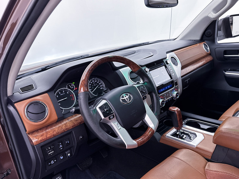 Toyota Tundra 5.7 V8 Double Cab 4x4 LPG 1974-Edition Leder JBL Stoel ventilatie/ verwarming Schuif/kantel dak Blind spot Camera 3500kg trekhaa - Pick-up, Utilitaire double cabine: photos 4 Toyota Tundra 5.7 V8 Double Cab 4x4 LPG 1974-Edition Leder JBL Stoel ventilatie/ verwarming Schuif/kantel dak Blind spot Camera 3500kg trekhaa - Pick-up, Utilitaire double cabine: photos 4