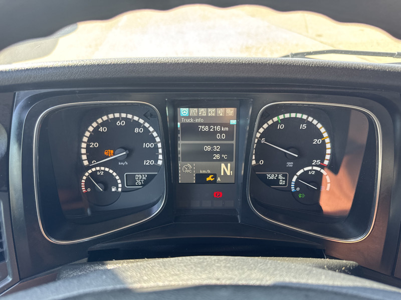 Mercedes-Benz Actros 1848 LS GIGA SPACE Lowliner - Tracteur routier: photos 5 Mercedes-Benz Actros 1848 LS GIGA SPACE Lowliner - Tracteur routier: photos 5