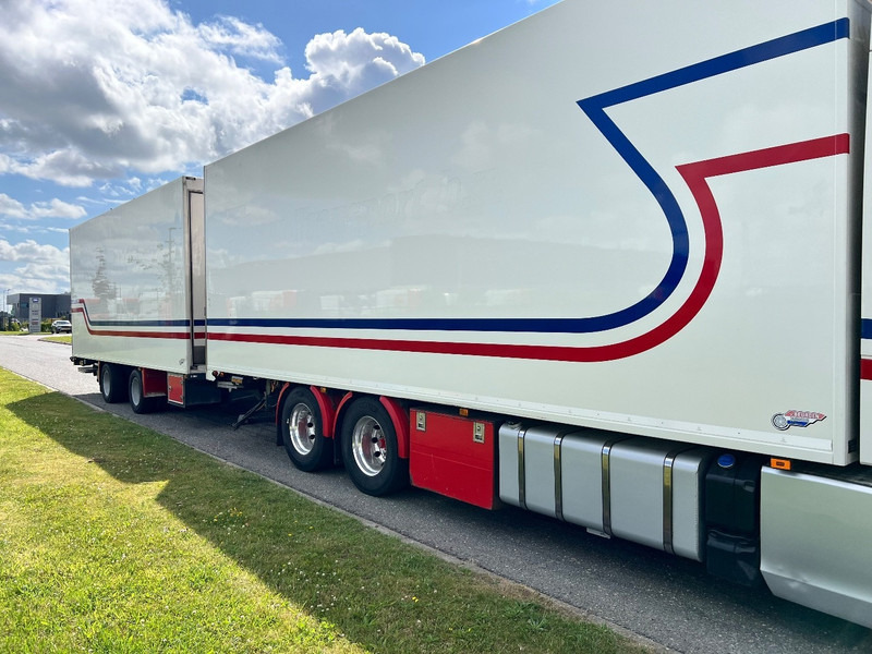 Scania S450 6x2 + Wipkar Bloemen combinatie - Camion frigorifique: photos 4 Scania S450 6x2 + Wipkar Bloemen combinatie - Camion frigorifique: photos 4