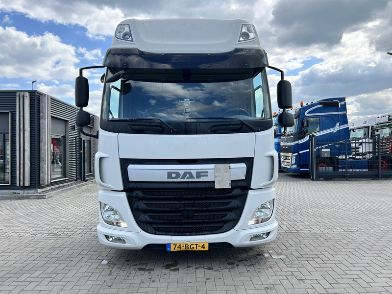DAF CF 440 4x2 trekker Hydraulic - Tracteur routier: photos 2 DAF CF 440 4x2 trekker Hydraulic - Tracteur routier: photos 2