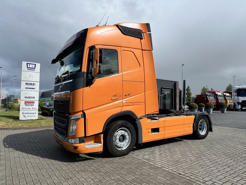 Volvo FH 420 4x2 Trekker Globetrotter / Chassis : KB - Tracteur routier: photos 1 Volvo FH 420 4x2 Trekker Globetrotter / Chassis : KB - Tracteur routier: photos 1