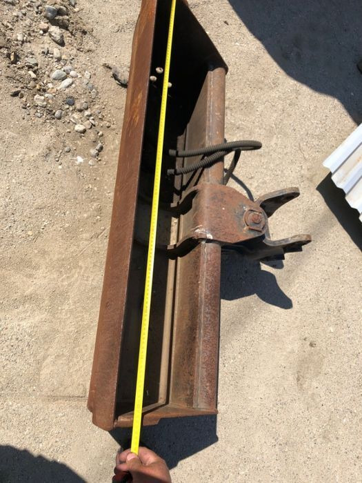 CAT, Volvo, JCB, Yanmar, Kubota - Godet pour pelle: photos 2 CAT, Volvo, JCB, Yanmar, Kubota - Godet pour pelle: photos 2