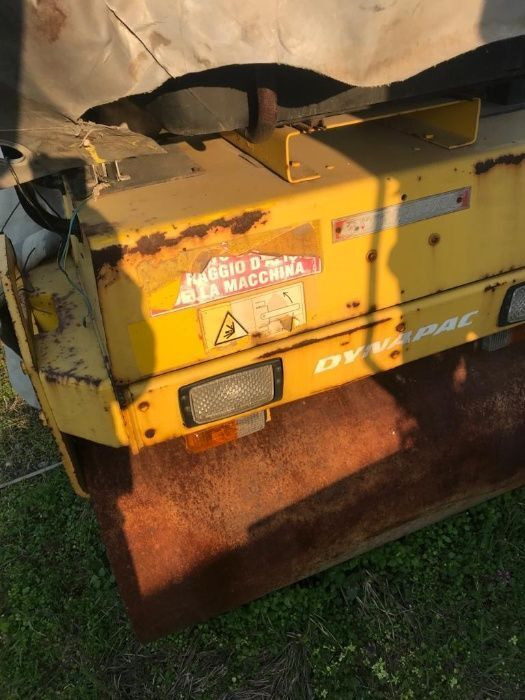 Dynapac CC 122 DEUTZ Vand complet sau PIESE - Compacteur: photos 3 Dynapac CC 122 DEUTZ Vand complet sau PIESE - Compacteur: photos 3