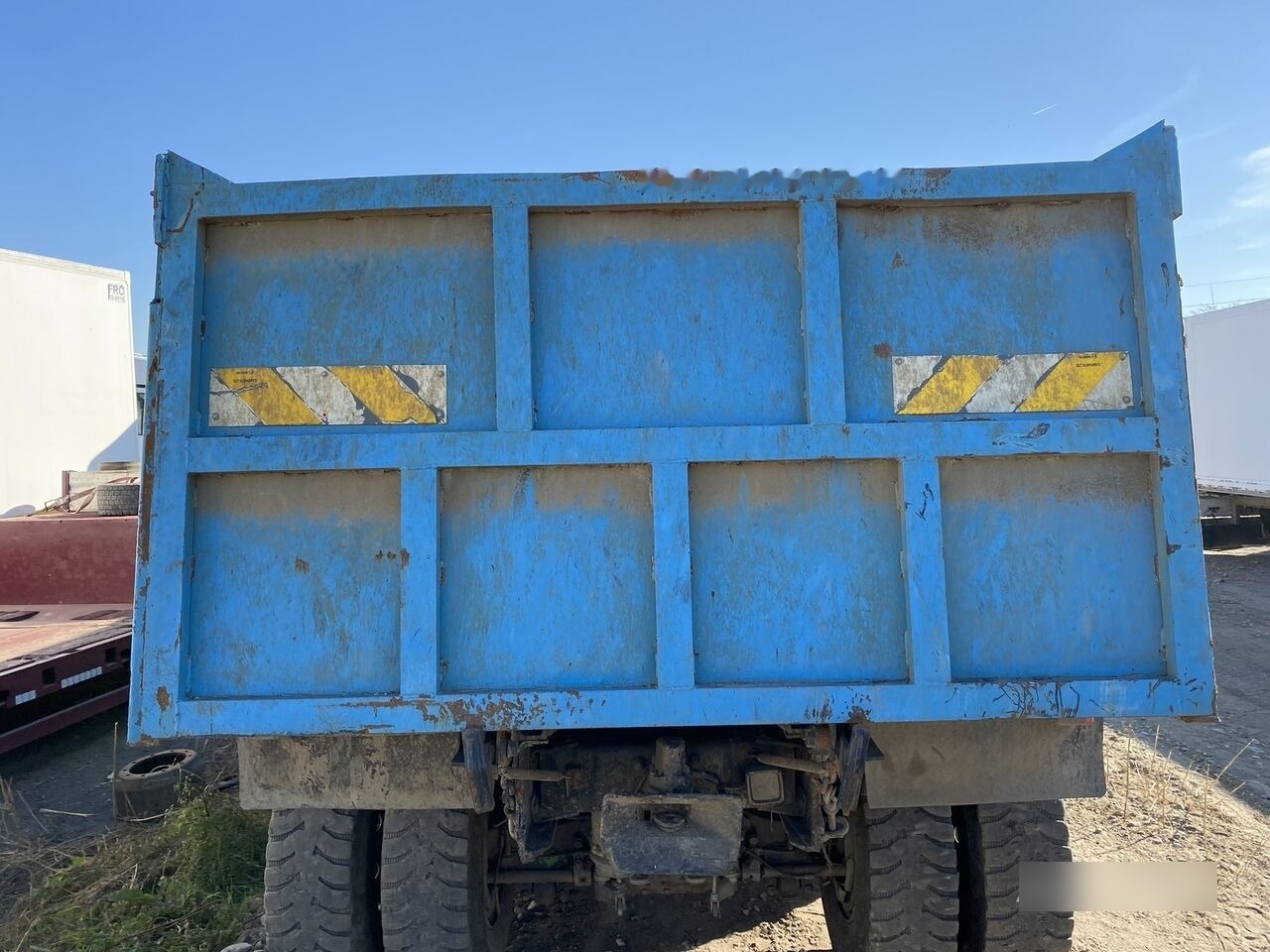 Benne pour poids lourds Hardox Bena basculabila cu semisasiu 7m : 8x4: photos 7 Benne pour poids lourds Hardox Bena basculabila cu semisasiu 7m : 8x4: photos 7