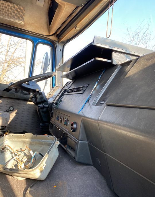 Cabine pour Camion MAN SILENT , Model 1 / 2 / 3 , Dubla a completa MAN F2000: photos 10 Cabine pour Camion MAN SILENT , Model 1 / 2 / 3 , Dubla a completa MAN F2000: photos 10