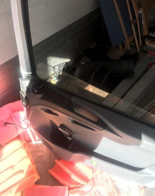 Mercedes-Benz Actros,ATEGO,AXOR truck - Portière et pièces pour Camion: photos 4 Mercedes-Benz Actros,ATEGO,AXOR truck - Portière et pièces pour Camion: photos 4