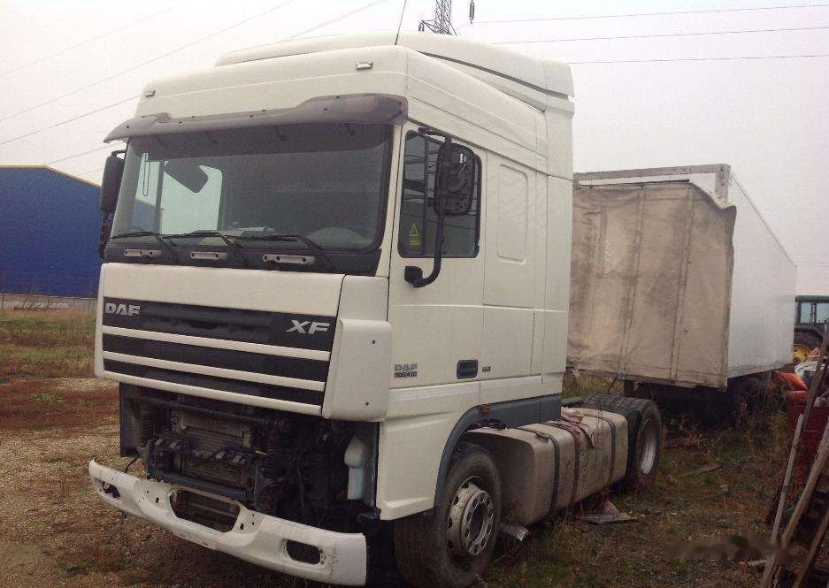 DAF (ATI, XF, CF) piese din dezmembrari - Tracteur routier: photos 1 DAF (ATI, XF, CF) piese din dezmembrari - Tracteur routier: photos 1
