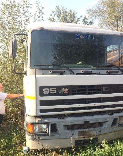 DAF (ATI, XF, CF) piese din dezmembrari - Tracteur routier: photos 2 DAF (ATI, XF, CF) piese din dezmembrari - Tracteur routier: photos 2