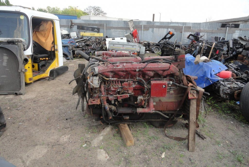 Renault MAGNUM 420 - Moteur pour Camion: photos 1 Renault MAGNUM 420 - Moteur pour Camion: photos 1