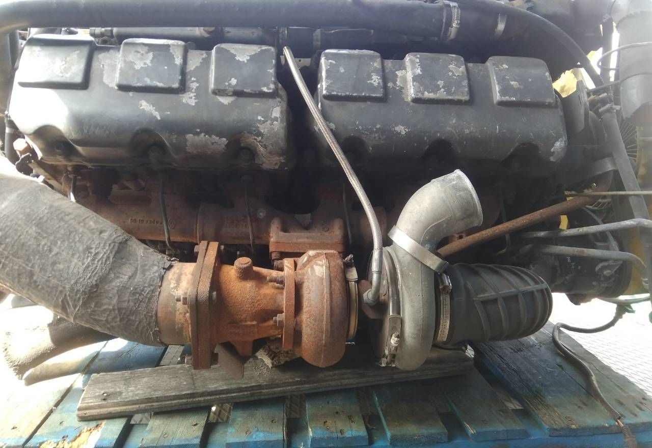 Renault Magnum E-TECH Renault MAGNUM - Moteur pour Camion: photos 5 Renault Magnum E-TECH Renault MAGNUM - Moteur pour Camion: photos 5