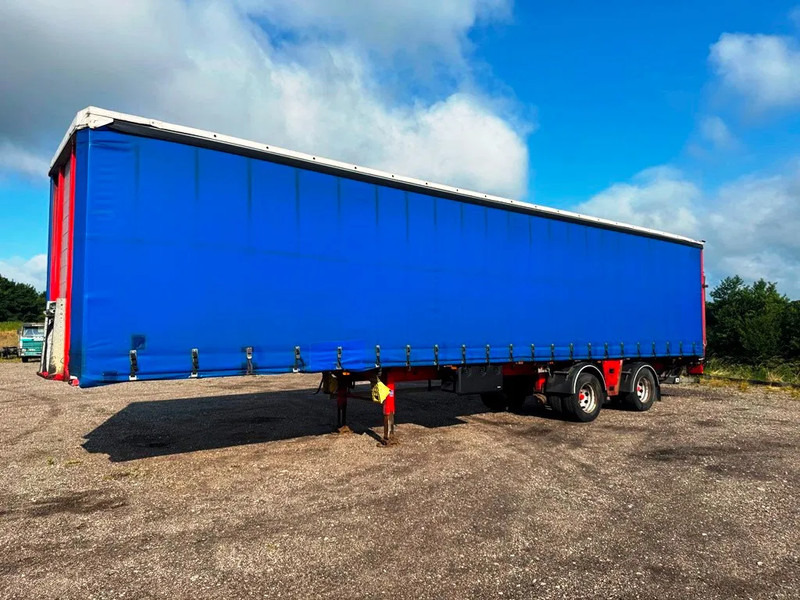DANSON City Trailer Gardin with lift - Semi-remorque porte-voitures: photos 5 DANSON City Trailer Gardin with lift - Semi-remorque porte-voitures: photos 5