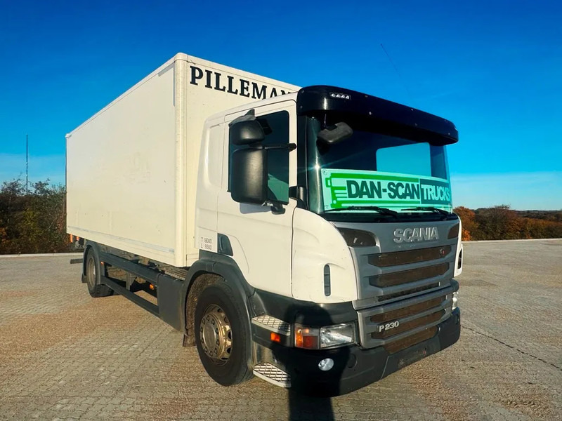 Scania P230 inkl. lift with remote control. - Camion fourgon: photos 4 Scania P230 inkl. lift with remote control. - Camion fourgon: photos 4