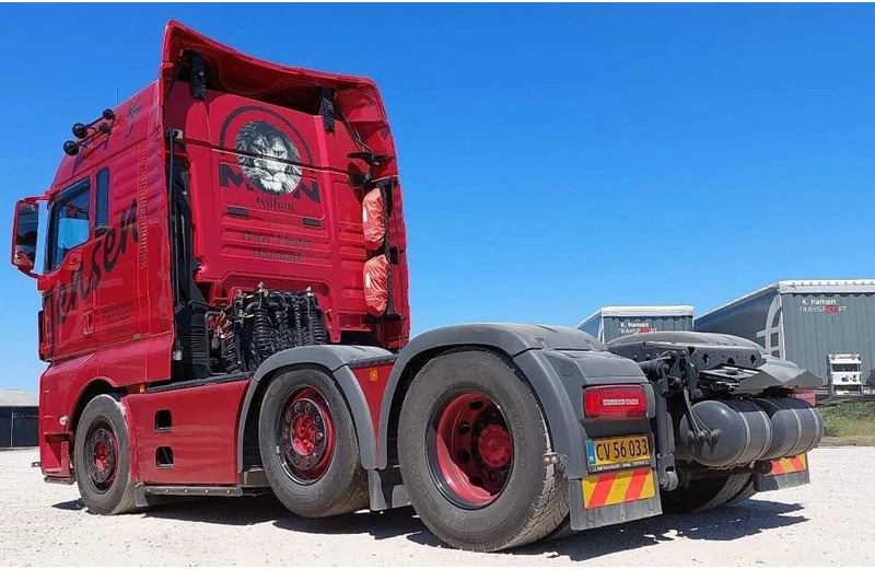 MAN TGX 26.510 2stk . Special interior. pusher 6x2/2. - Tracteur routier: photos 5 MAN TGX 26.510 2stk . Special interior. pusher 6x2/2. - Tracteur routier: photos 5