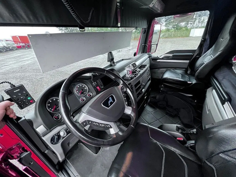 Tracteur routier MAN TGX 26.510 2stk . Special interior. pusher 6x2/2.: photos 17