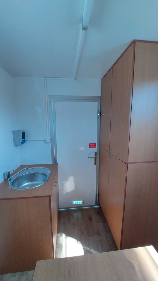 Conteneur comme habitat, Remorque neuf Przyczepa Socjalna Magazyn Budowa Stróżówka Nowa dowolna zabudowa: photos 8