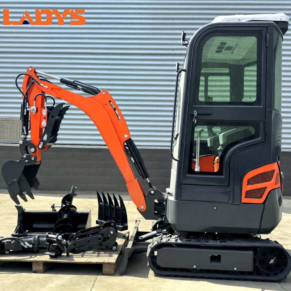 LADYS Mini Excavator CE Certification Kubota Engine(Factory Outlet) Mini Pelle Minibagger Minikoparka Miniexcavadora - Mini pelle: photos 2 LADYS Mini Excavator CE Certification Kubota Engine(Factory Outlet) Mini Pelle Minibagger Minikoparka Miniexcavadora - Mini pelle: photos 2