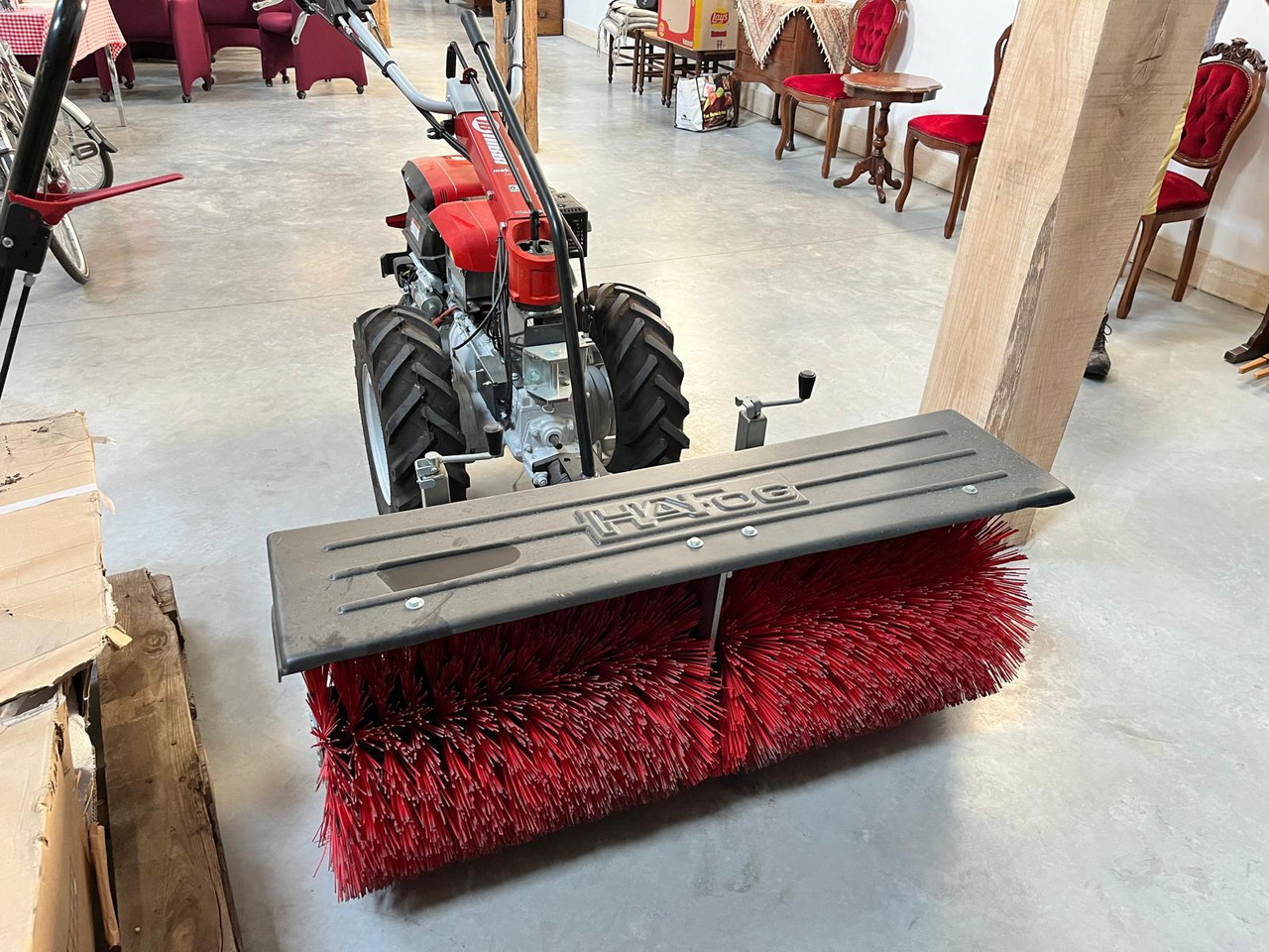 Balayeuse industrielle Emak mak 18: photos 9