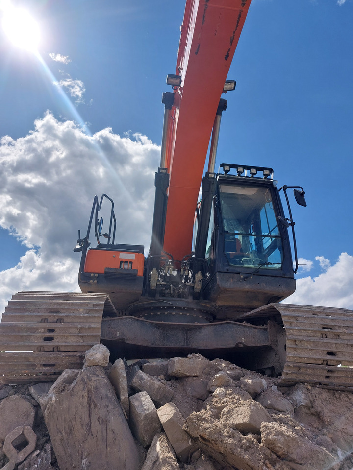 DOOSAN DX225LC-5 - Pelle sur chenille: photos 5 DOOSAN DX225LC-5 - Pelle sur chenille: photos 5