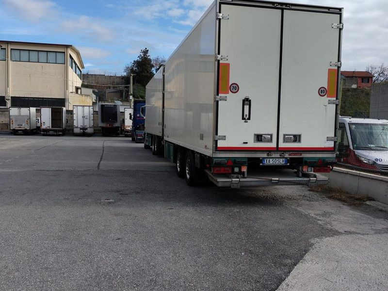AUTOTRENO FRIGO MAN TGX TGX 26.580 6x2-4 LL - Camion isothermique: photos 3 AUTOTRENO FRIGO MAN TGX TGX 26.580 6x2-4 LL - Camion isothermique: photos 3