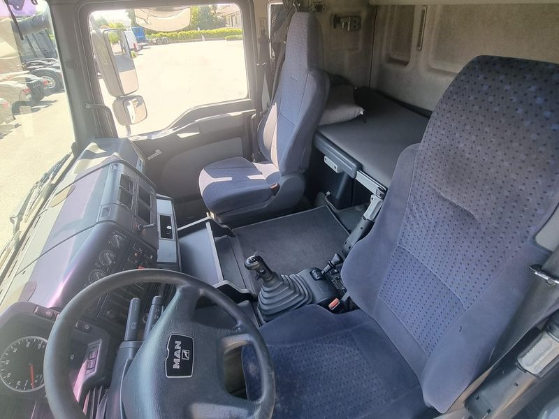 Cubo MAN TGA 26.390 - Camion fourgon: photos 5 Cubo MAN TGA 26.390 - Camion fourgon: photos 5