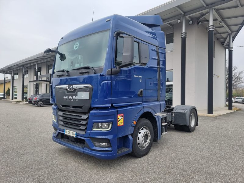 Trattore stradale MAN BLU MAN TGX 18.470 - Tracteur routier: photos 1 Trattore stradale MAN BLU MAN TGX 18.470 - Tracteur routier: photos 1