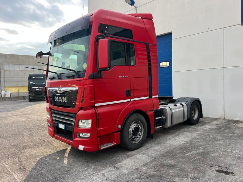 Trattore stradale MAN TGX TGX 18.500 - Tracteur routier: photos 1 Trattore stradale MAN TGX TGX 18.500 - Tracteur routier: photos 1