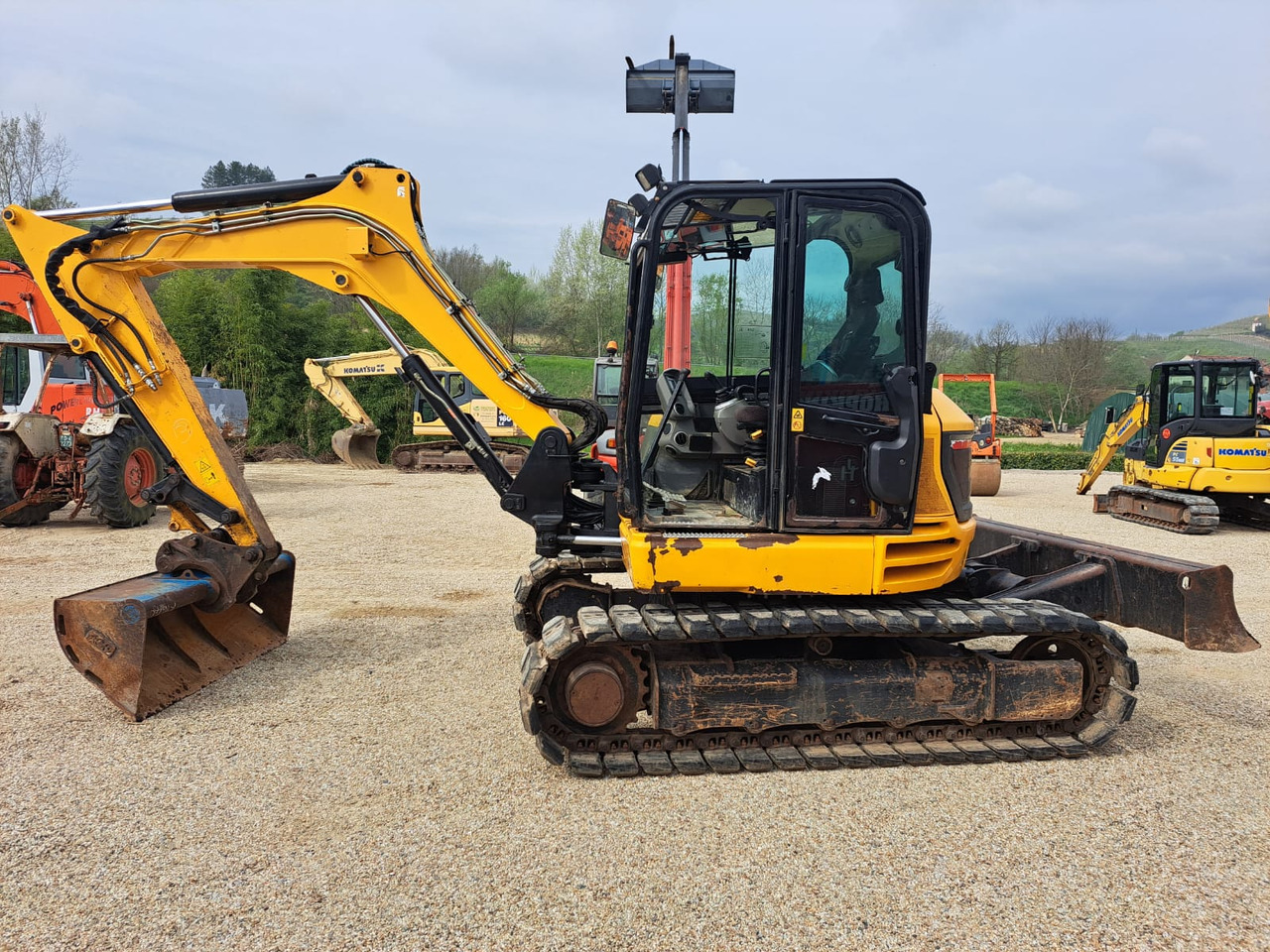 JCB 85Z - Mini pelle: photos 2 JCB 85Z - Mini pelle: photos 2