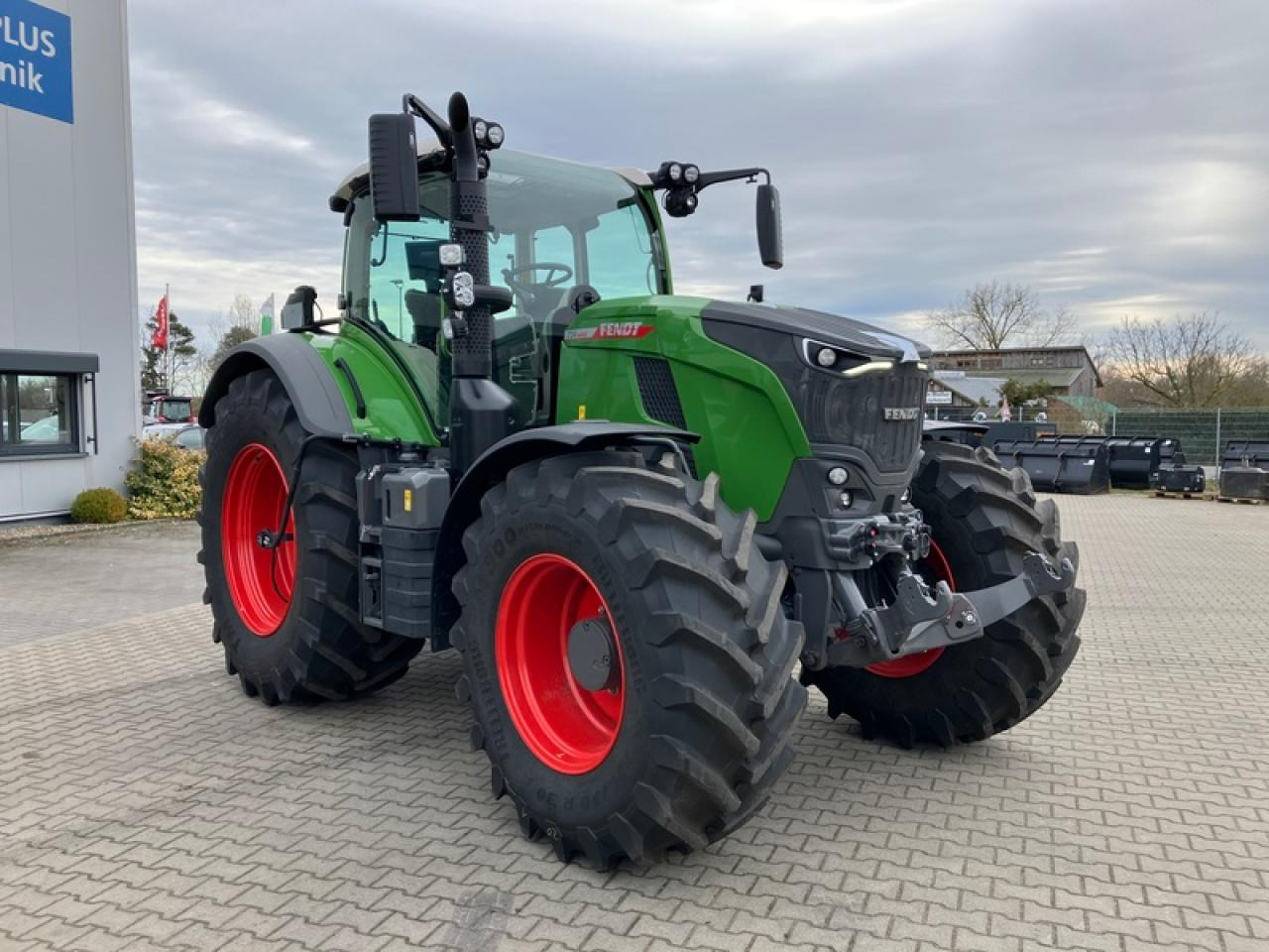 Fendt VARIO 724 GEN7 // RTK // RDA - Tracteur agricole: photos 5 Fendt VARIO 724 GEN7 // RTK // RDA - Tracteur agricole: photos 5