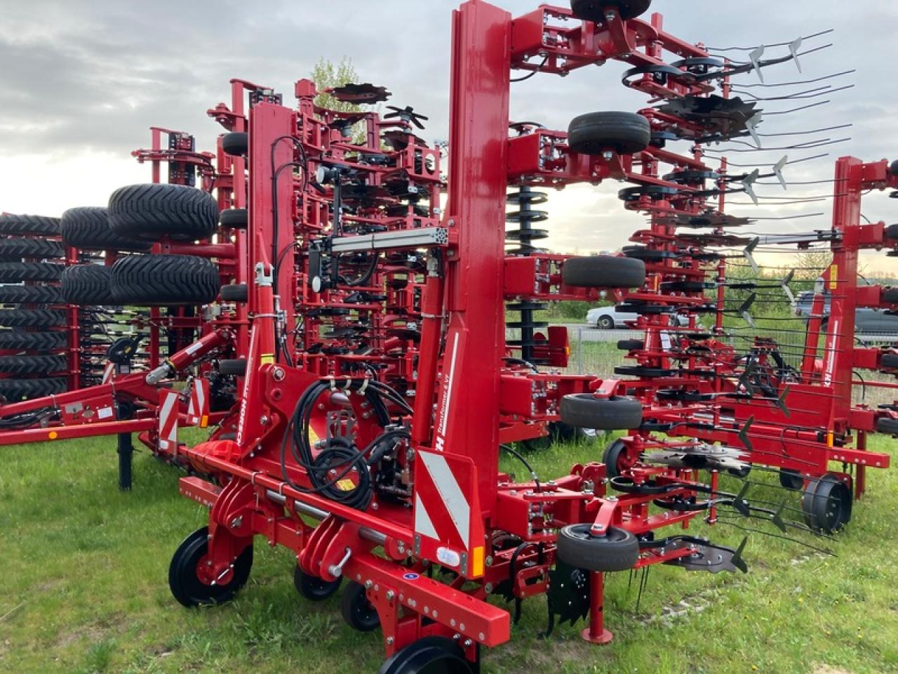 HORSCH TRANSFORMER 6 VF - Outils du sol: photos 1 HORSCH TRANSFORMER 6 VF - Outils du sol: photos 1