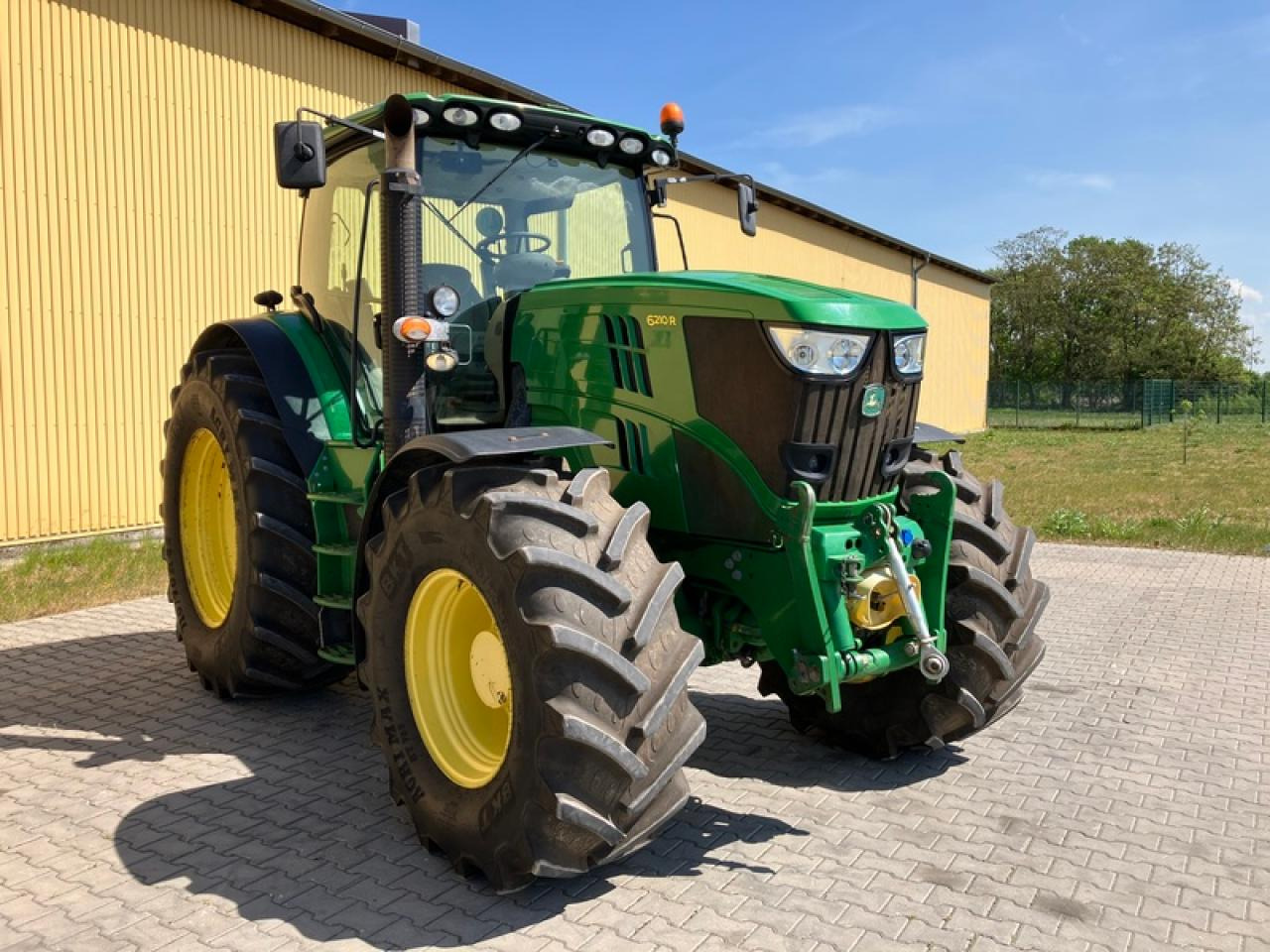 John Deere 6210R AUTOPOWER - Tracteur agricole: photos 4 John Deere 6210R AUTOPOWER - Tracteur agricole: photos 4