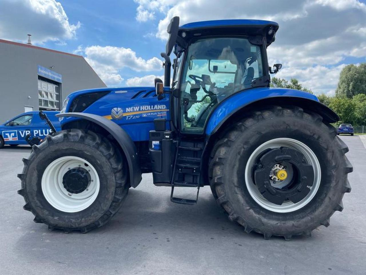 New Holland T 7.270 AUTOCOMMAND AKTION - Tracteur agricole: photos 2 New Holland T 7.270 AUTOCOMMAND AKTION - Tracteur agricole: photos 2