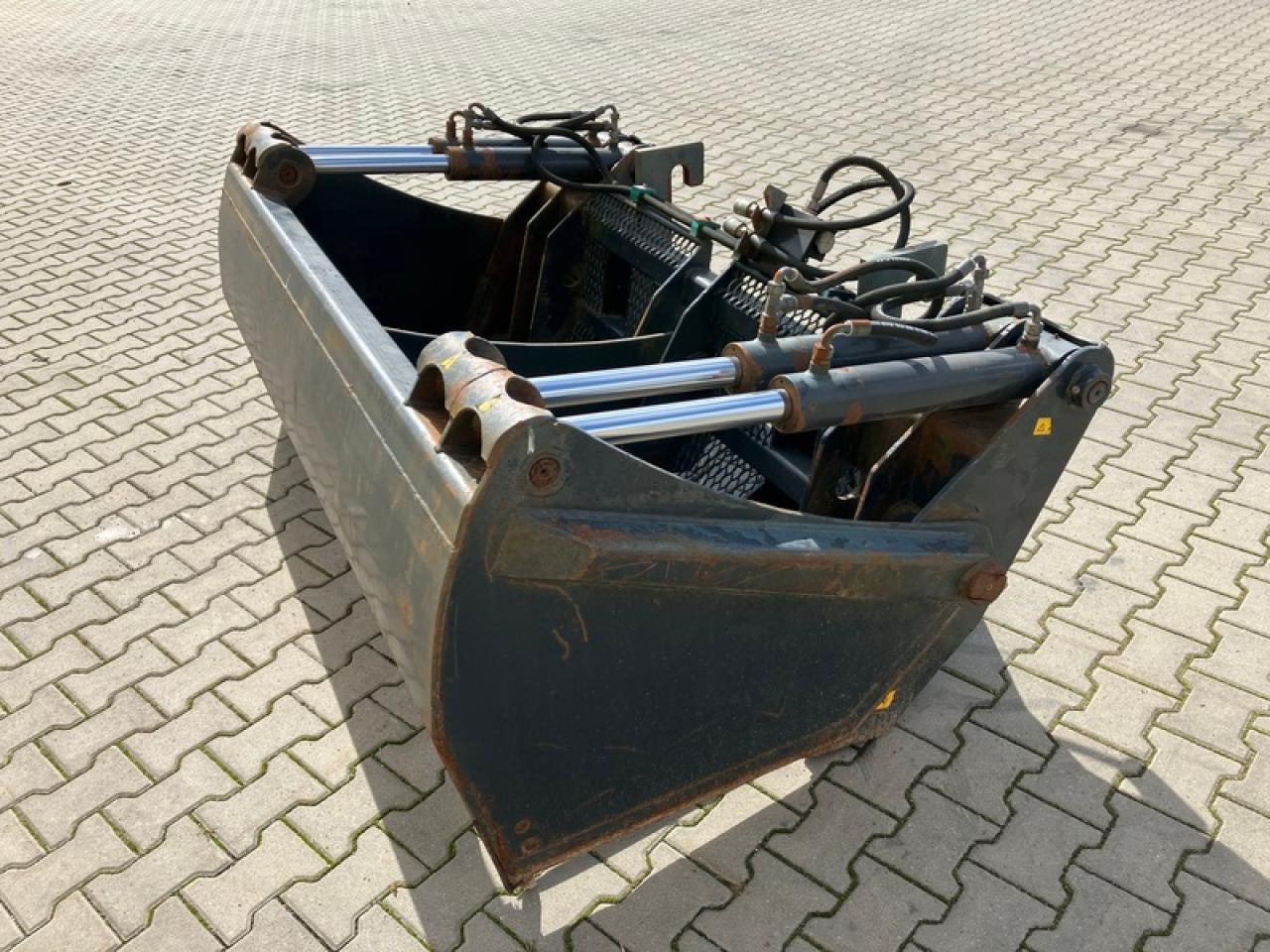 Saphir SSZ199 - Godet: photos 3 Saphir SSZ199 - Godet: photos 3