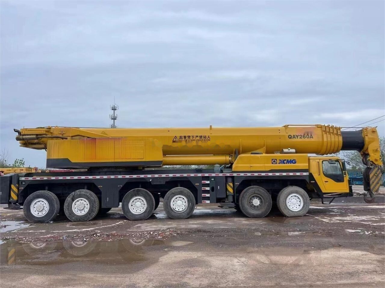 XCMG QAY260A 206T 260ton - Grue mobile: photos 1 XCMG QAY260A 206T 260ton - Grue mobile: photos 1
