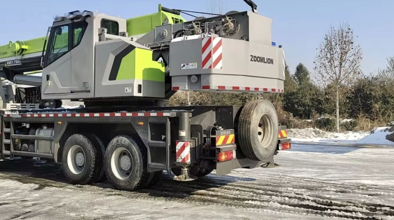 Zoomlion ZTC350 ZTC250 ZTC550 ZTC1000 - Grue mobile: photos 5 Zoomlion ZTC350 ZTC250 ZTC550 ZTC1000 - Grue mobile: photos 5