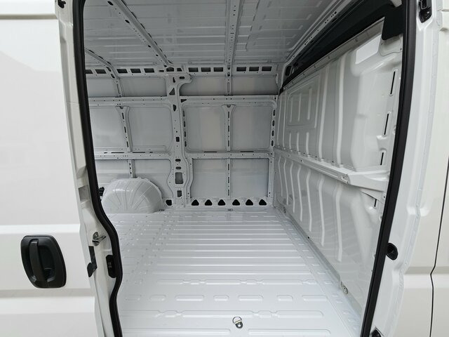 Fourgonnette FIAT Ducato Serie10-9.2 Modell 2025 L2H2 Kamera...: photos 28 Fourgonnette FIAT Ducato Serie10-9.2 Modell 2025 L2H2 Kamera...: photos 28