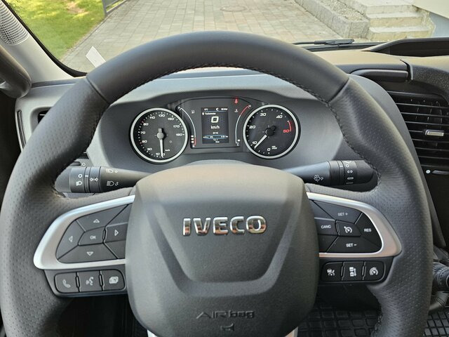 Fourgon grand volume neuf IVECO Daily 35S18 3.0 Koffer LBW Bär ACC LED sofort!...: photos 6 Fourgon grand volume neuf IVECO Daily 35S18 3.0 Koffer LBW Bär ACC LED sofort!...: photos 6