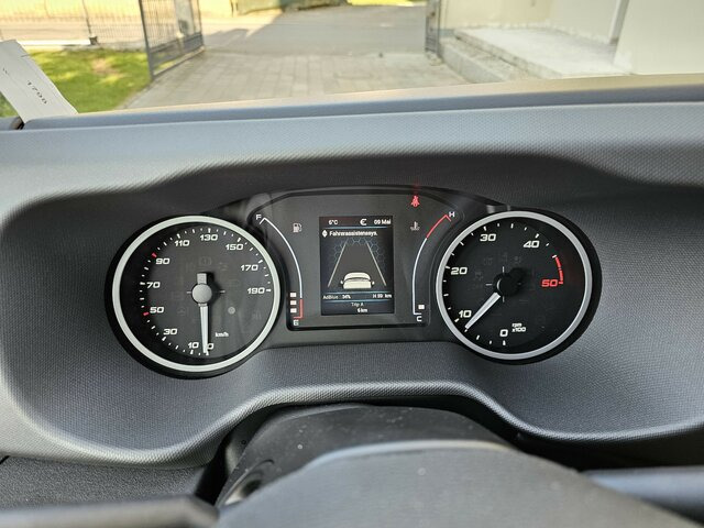 Fourgon grand volume neuf IVECO Daily 35S18 3.0 Koffer LBW Bär ACC LED sofort!...: photos 7 Fourgon grand volume neuf IVECO Daily 35S18 3.0 Koffer LBW Bär ACC LED sofort!...: photos 7
