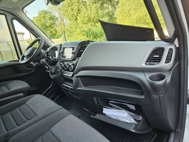 Fourgon grand volume neuf IVECO Daily 35S18 3.0 Koffer LBW Bär ACC LED sofort!...: photos 17 Fourgon grand volume neuf IVECO Daily 35S18 3.0 Koffer LBW Bär ACC LED sofort!...: photos 17
