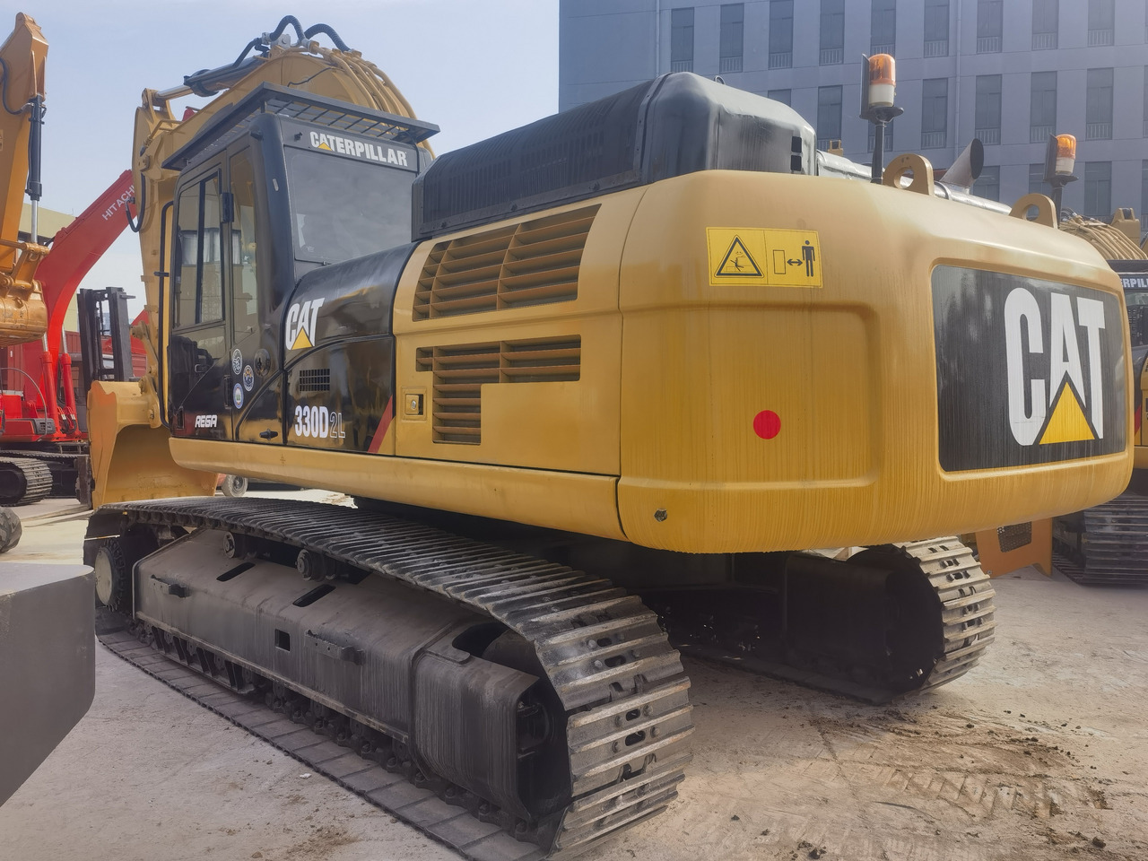 CAT 330D2L Excavator - Pelle sur chenille: photos 3 CAT 330D2L Excavator - Pelle sur chenille: photos 3