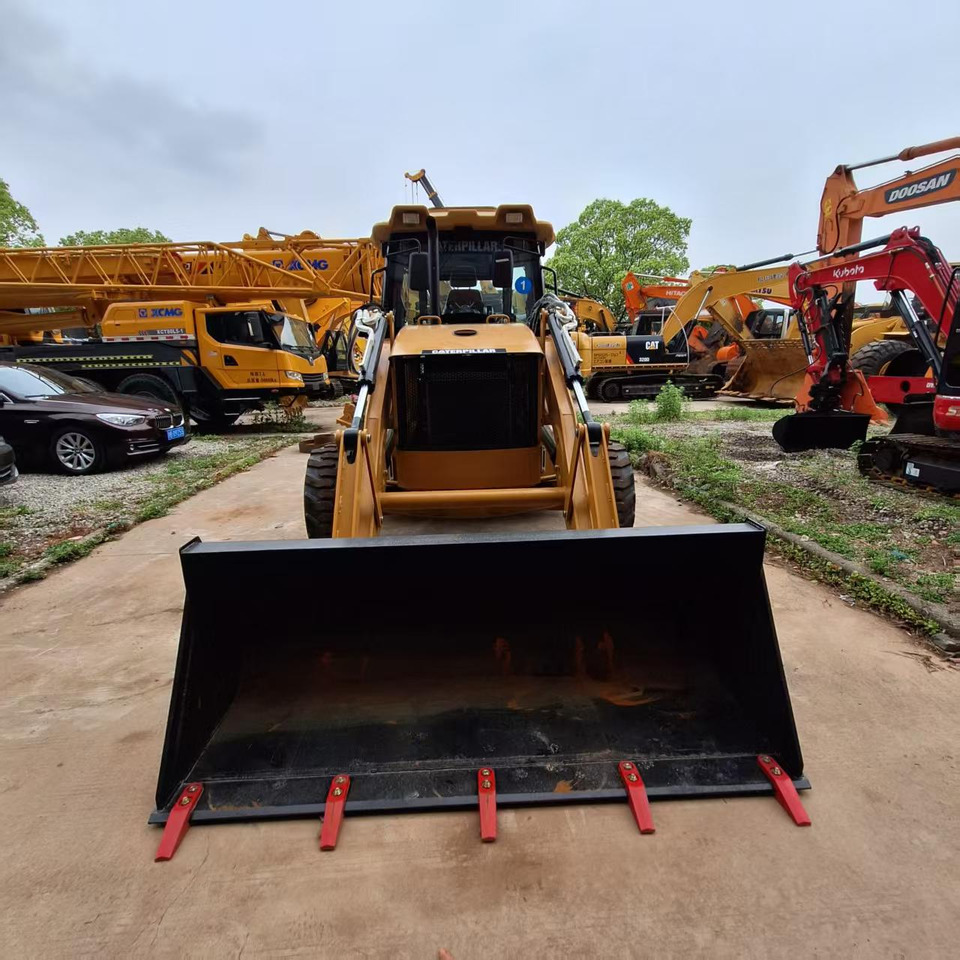 CAT 420F2 Backhoe Loader - Tractopelle: photos 1 CAT 420F2 Backhoe Loader - Tractopelle: photos 1