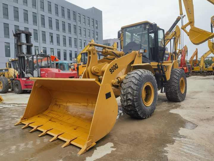 CAT 950G - Chargeuse sur pneus: photos 1 CAT 950G - Chargeuse sur pneus: photos 1