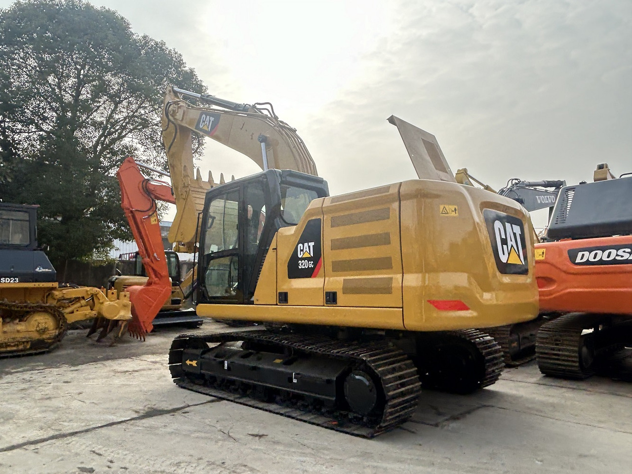 CATERPILLAR CAT 320GC CRAWLER EXCAVATOR - Pelle sur chenille: photos 3 CATERPILLAR CAT 320GC CRAWLER EXCAVATOR - Pelle sur chenille: photos 3