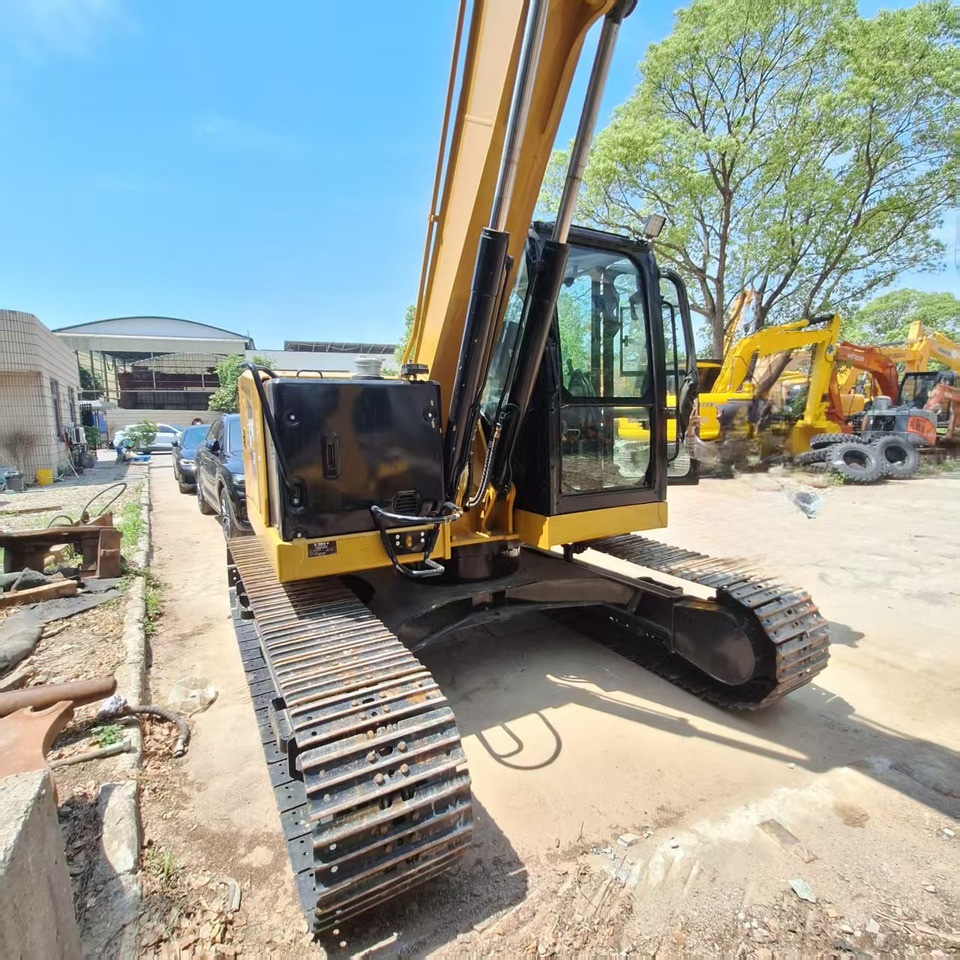 Cat 310 Excavator - Pelle sur chenille: photos 3 Cat 310 Excavator - Pelle sur chenille: photos 3