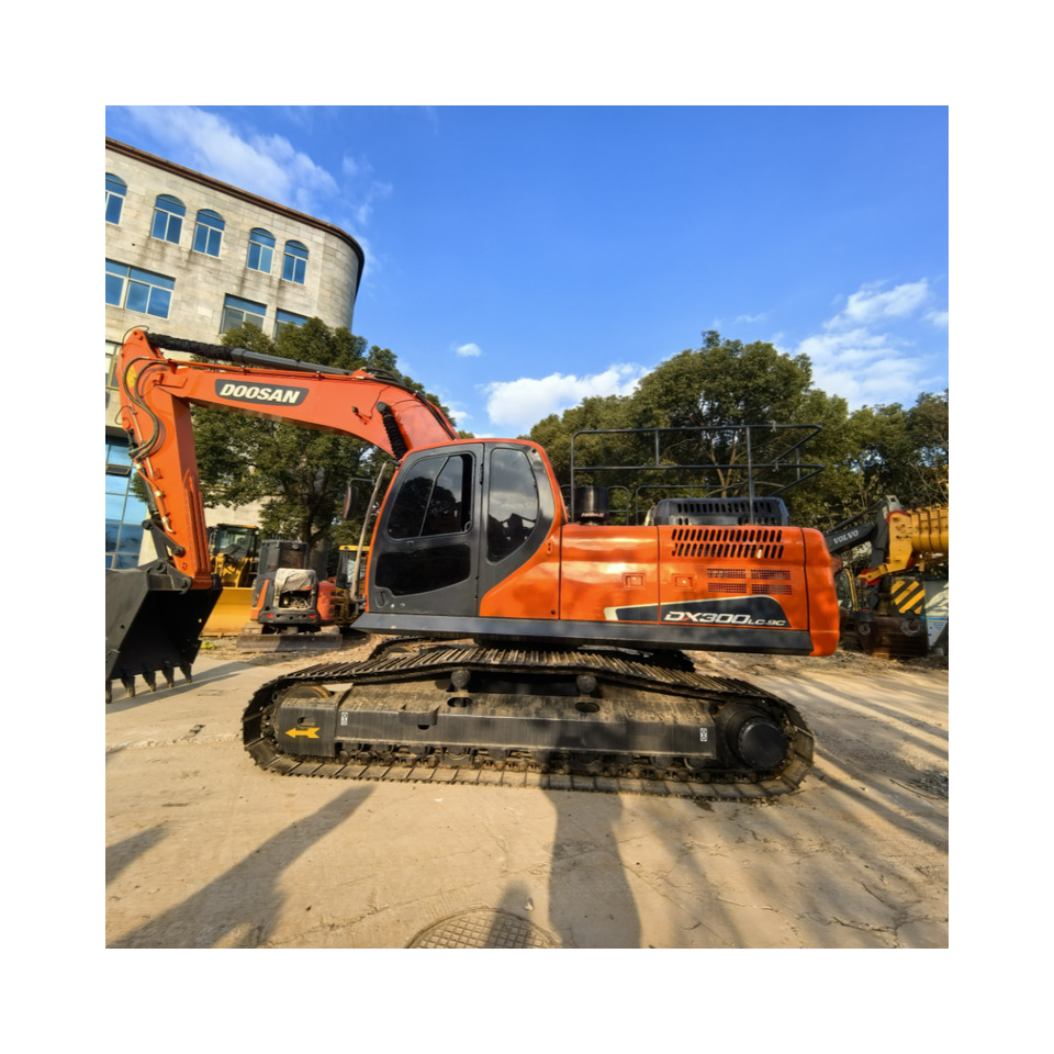Doosan DX300LC Crawler Excavator - Pelle sur chenille: photos 3 Doosan DX300LC Crawler Excavator - Pelle sur chenille: photos 3
