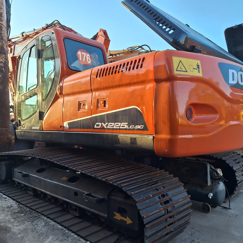 Doosan Dx225LC-9C Crawler Excavator - Pelle sur chenille: photos 4 Doosan Dx225LC-9C Crawler Excavator - Pelle sur chenille: photos 4