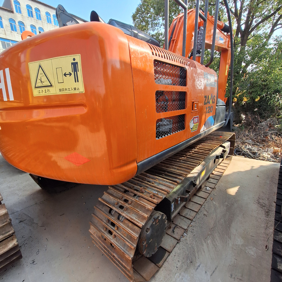 Hitachi ZX120-6 Excavator - Pelle sur chenille: photos 2 Hitachi ZX120-6 Excavator - Pelle sur chenille: photos 2
