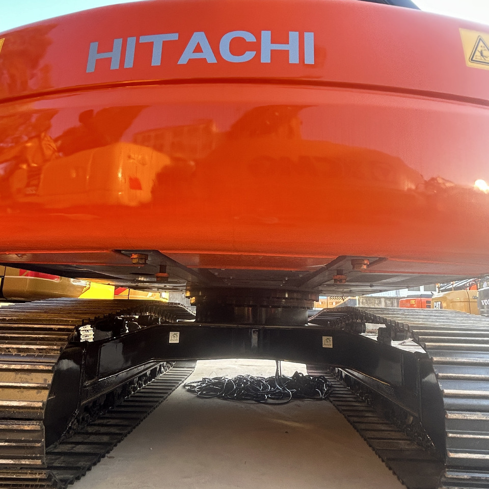 Hitachi ZX200-3 Excavator - Pelle sur chenille: photos 5 Hitachi ZX200-3 Excavator - Pelle sur chenille: photos 5