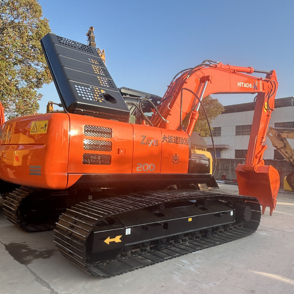Hitachi ZX200-3 Excavator - Pelle sur chenille: photos 2 Hitachi ZX200-3 Excavator - Pelle sur chenille: photos 2